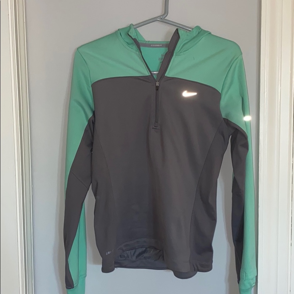 Nike Dri-Fit Top!